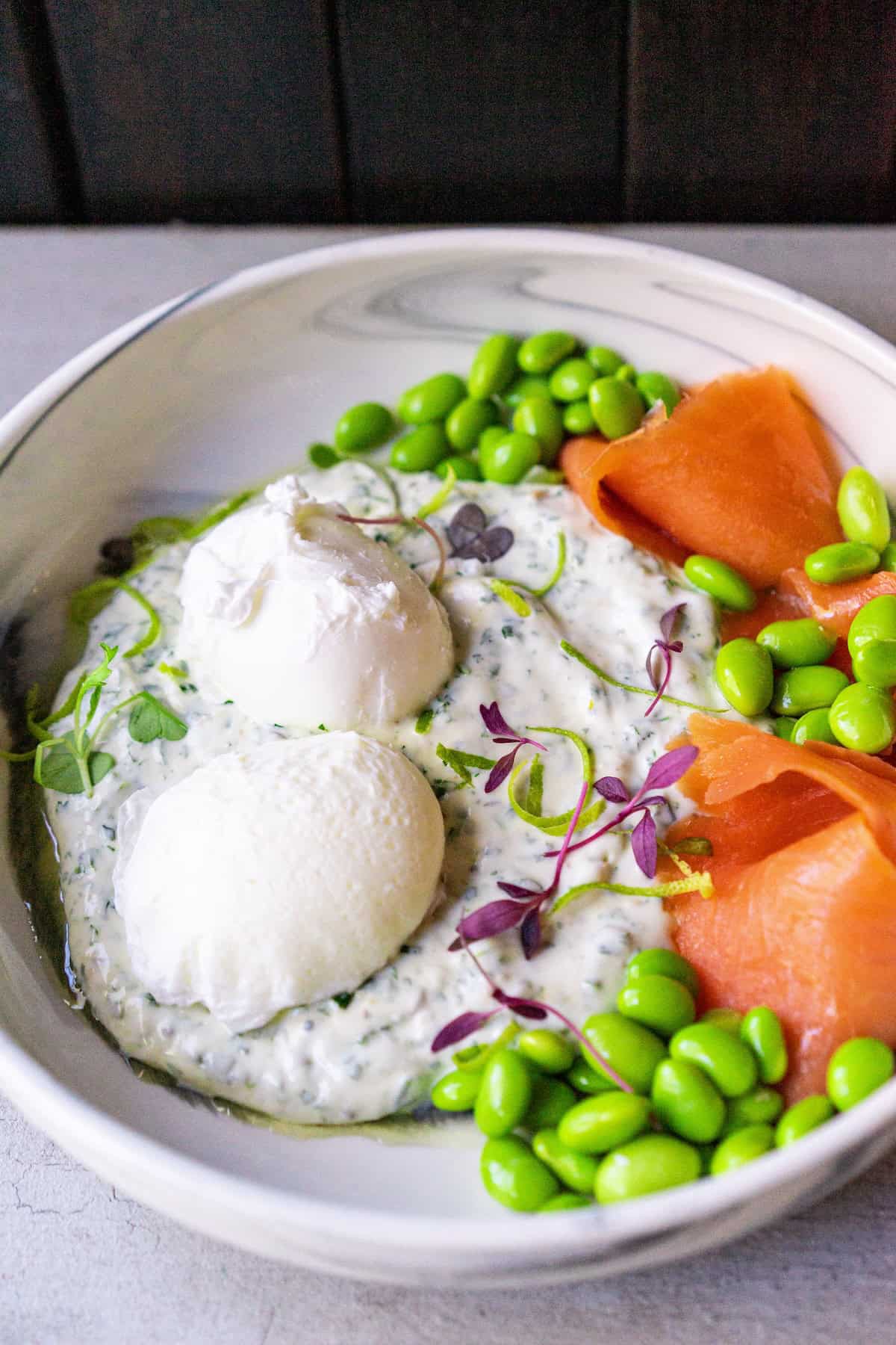 Smoked salmon breakfast