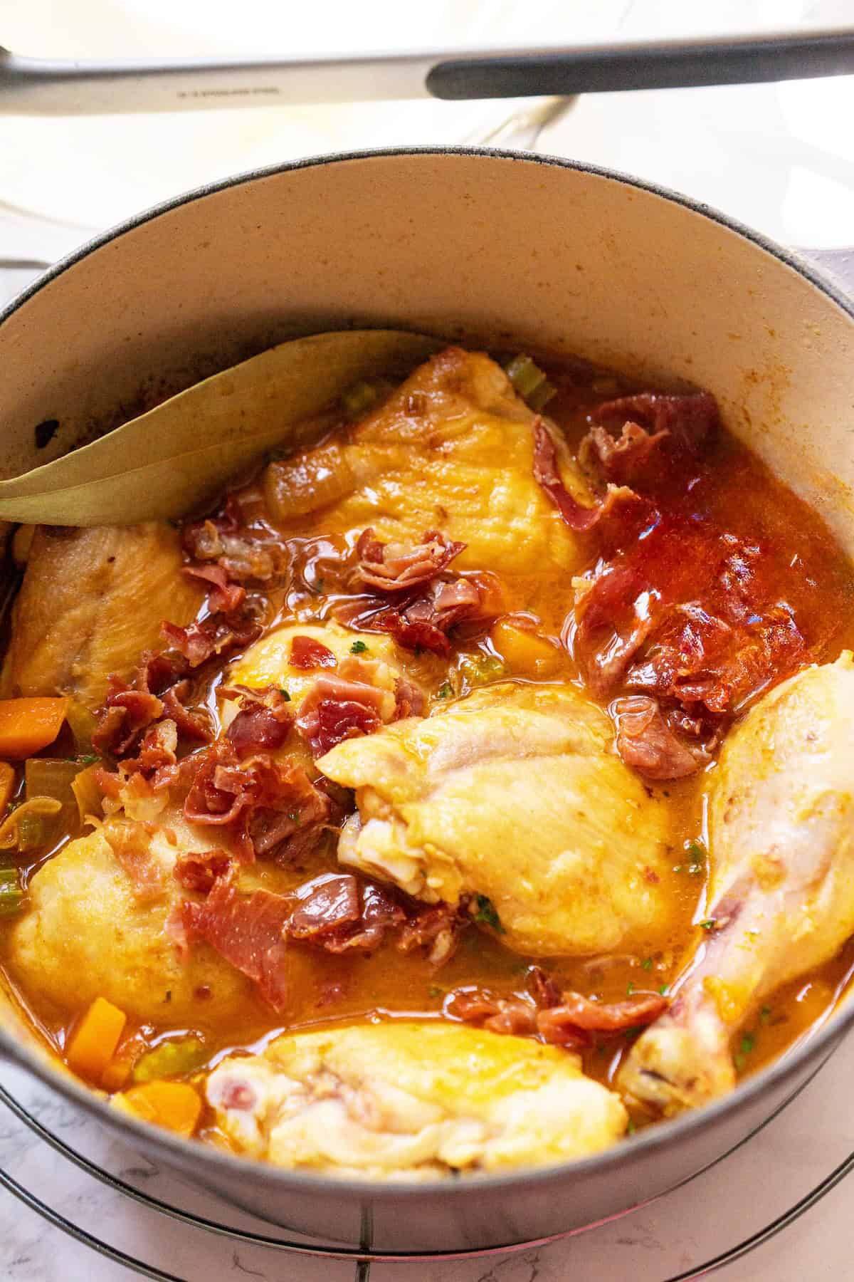 Braised chicken thighs and drumsticks