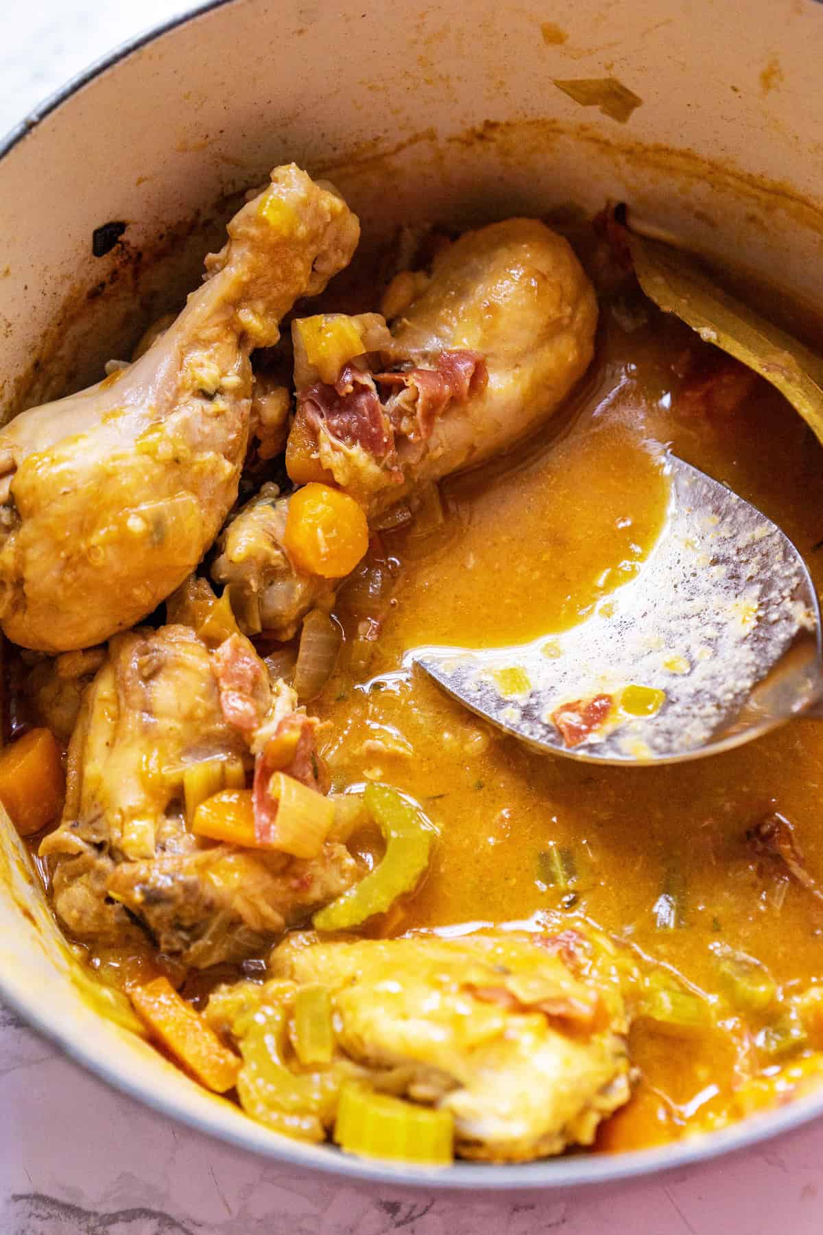 Braised chicken thighs and drumsticks