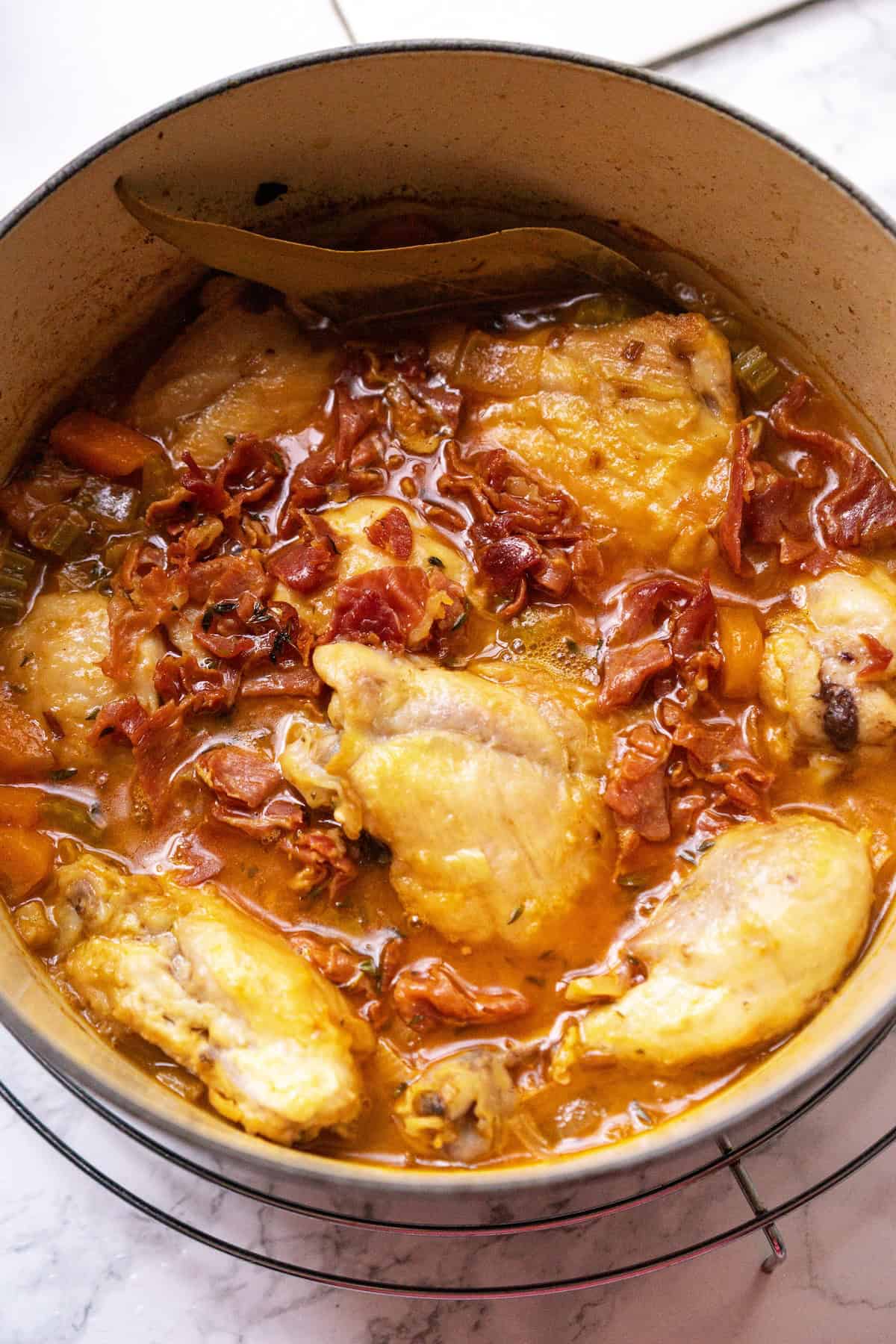 Braised chicken thighs and drumsticks