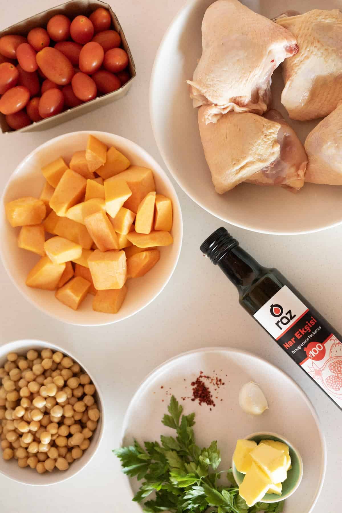 sheetpan chicken thighs and veggies