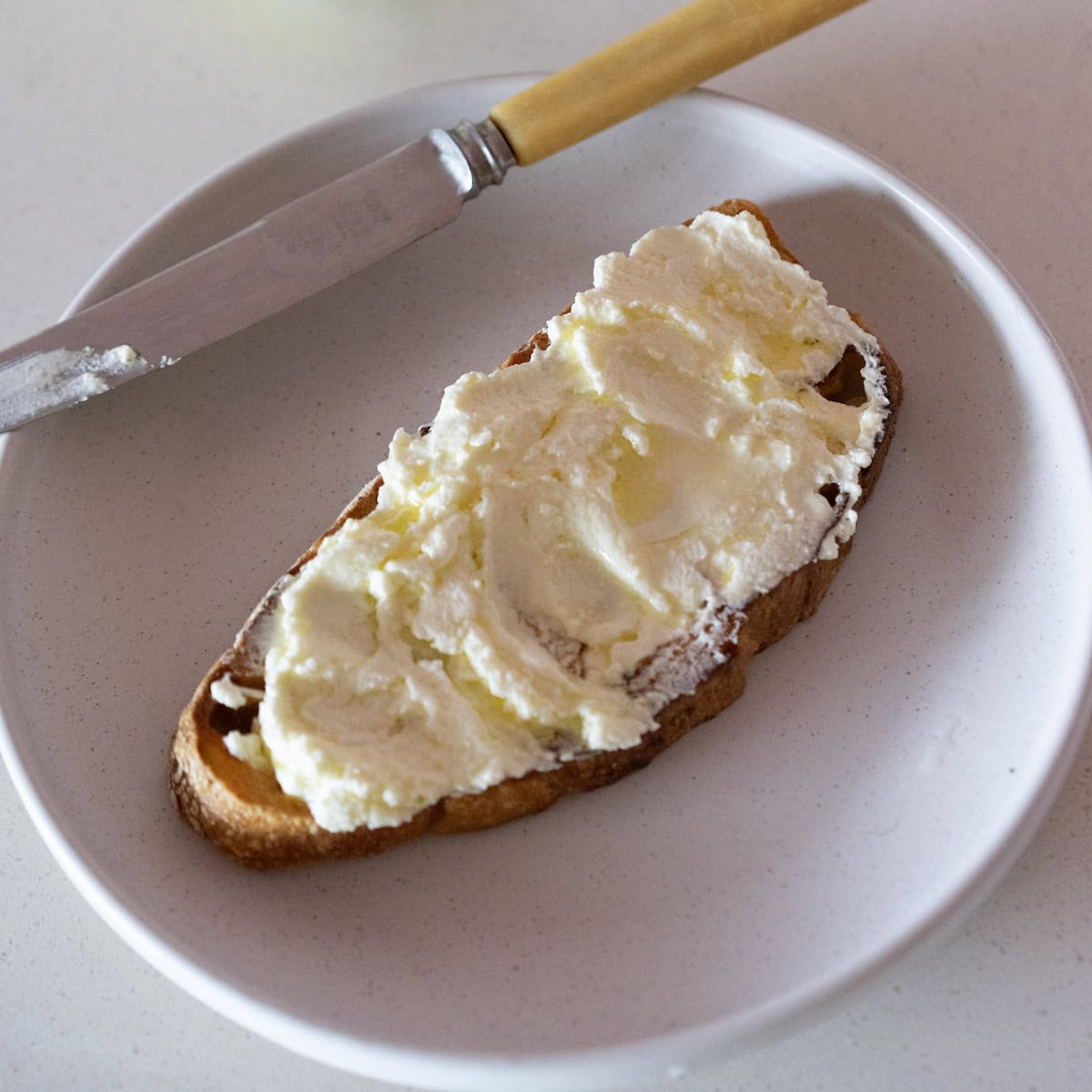 labneh toast